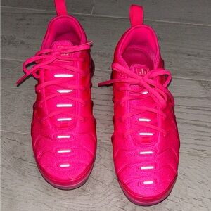 Nike Vapormax Plus/ Size 8 Women’s/ Like New